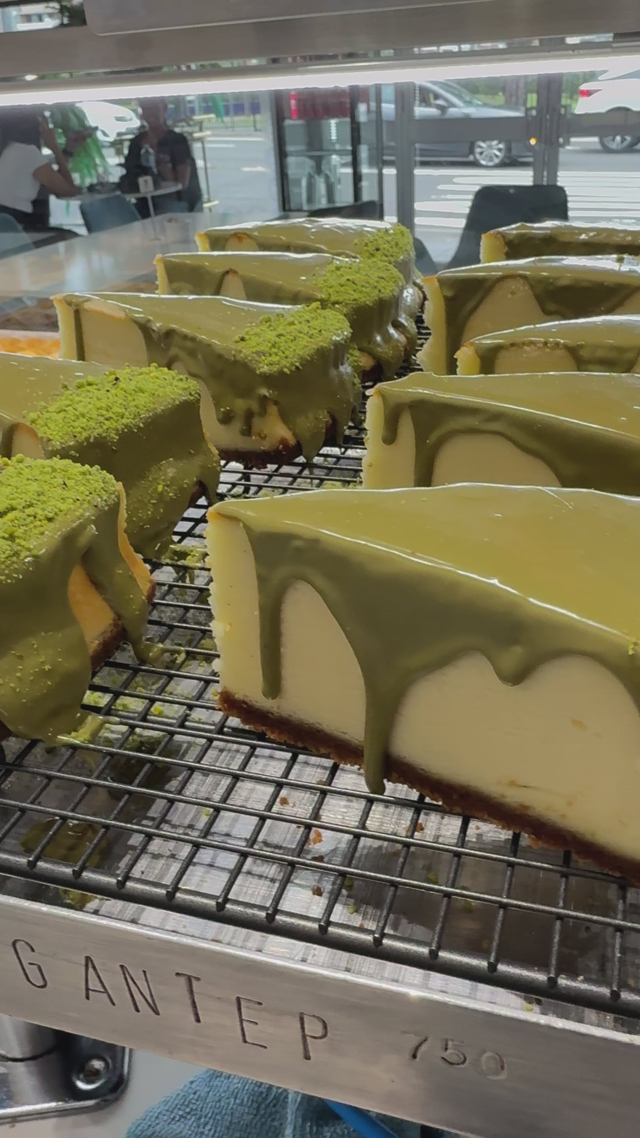 Pistachio cheesecake