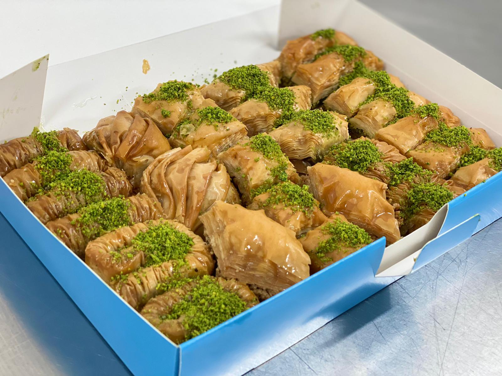Gift Mix Box Traditional Baklava